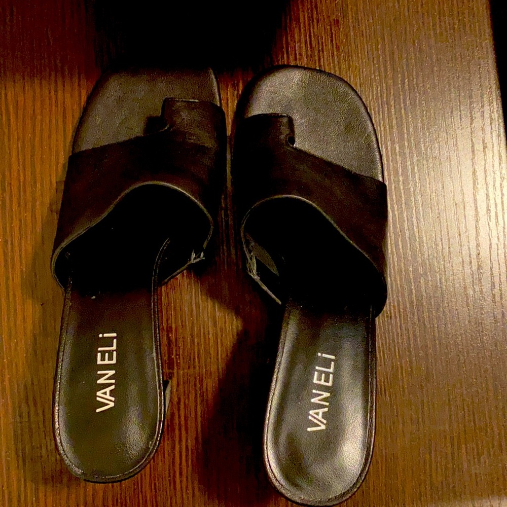 Globe Shoe Vaneli Maysa